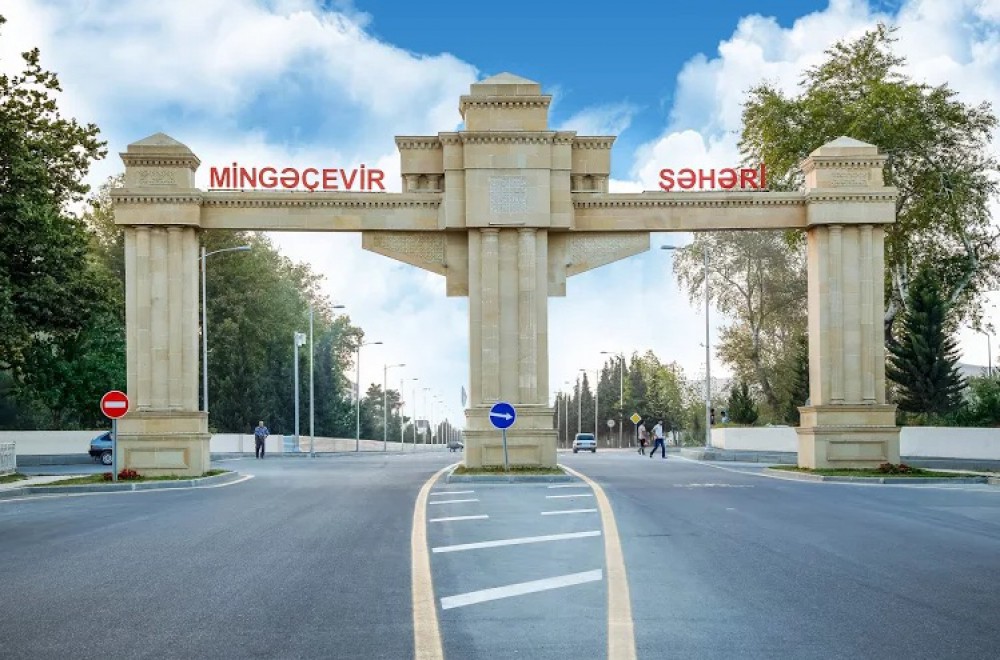 Mingəçevir şəhər Yaşıllaşdırma İdarəsinə “gül satan qız” kimdir? -